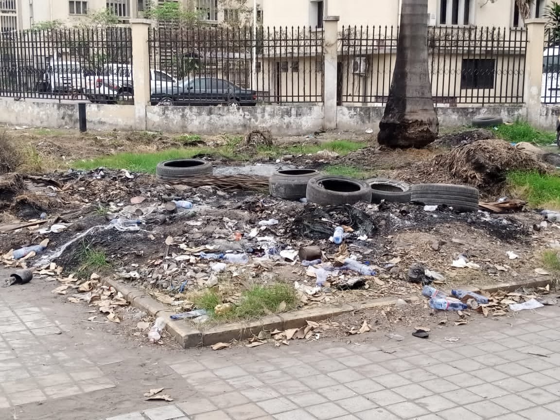 Place Royale : Le  Monument de l’unité Nationale en état d’abandon Total