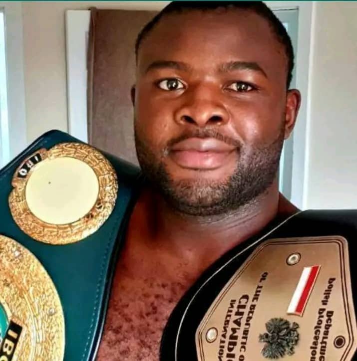 Boxe : Pour la 2ème fois Martin Bakole veut des moyens conséquents pour préparer un  combat ! Boxe : Pour la 2ème fois Martin Bakole veut des moyens conséquents pour préparer un  combat !