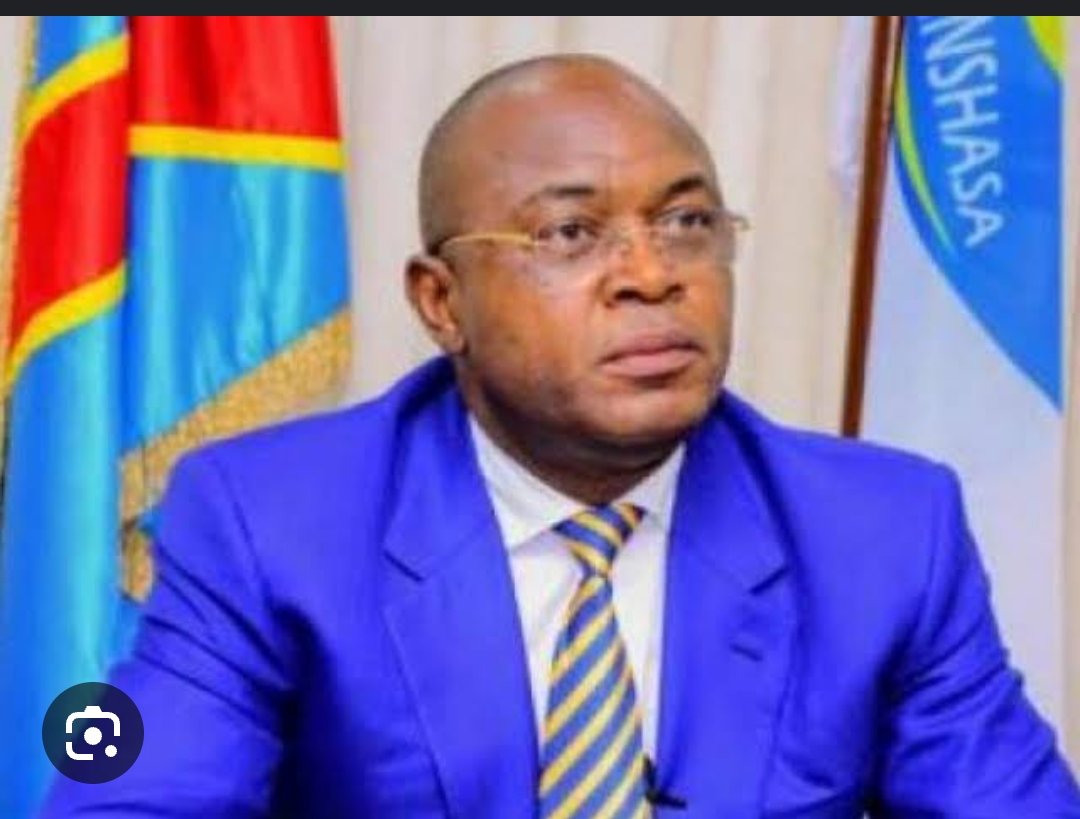 Impayés,  épuisés , oubliés, Les agents  de l’hôtel de ville sollicitent L’intervention de maman Marthe Tshisekedi ! Impayés,  épuisés , oubliés, Les agents  de l’hôtel de ville sollicitent L’intervention de maman Marthe Tshisekedi !