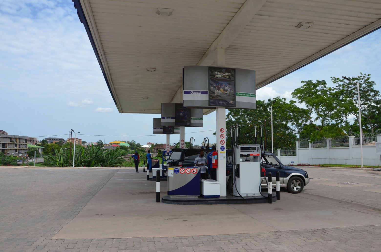 Mercredi 19 Octobre :  pas des stations services avant 7h et après 17h Mercredi 19 Octobre :  pas des stations services avant 7h et après 17h