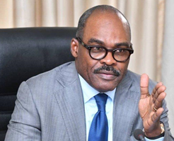 Nicolas Kazadi un ministre Recouvreur Des recettes… Nicolas Kazadi un ministre Recouvreur Des recettes…