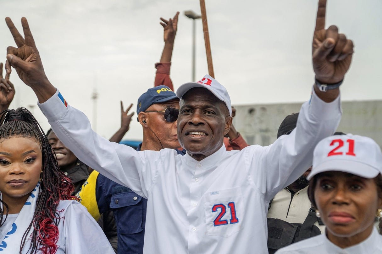 Campagne électorale 2023: le ministre des sports prive Martin Fayulu de tenir son meeting au Stade des Martyrs