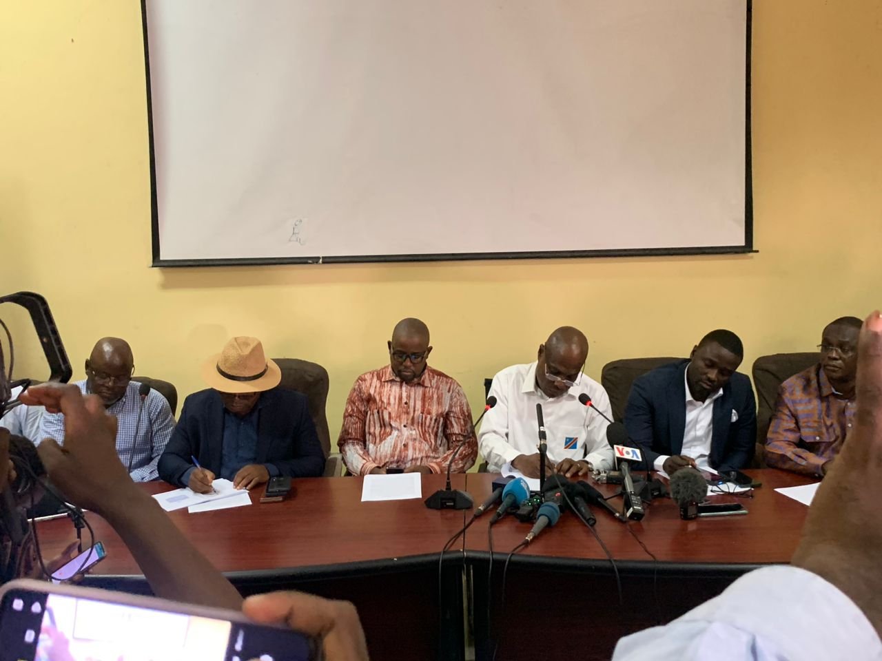 LES CANDIDATS PRÉSIDENT DE L’OPPOSITION EXIGENT L’ARRESTATION DE DENIS KADIMA