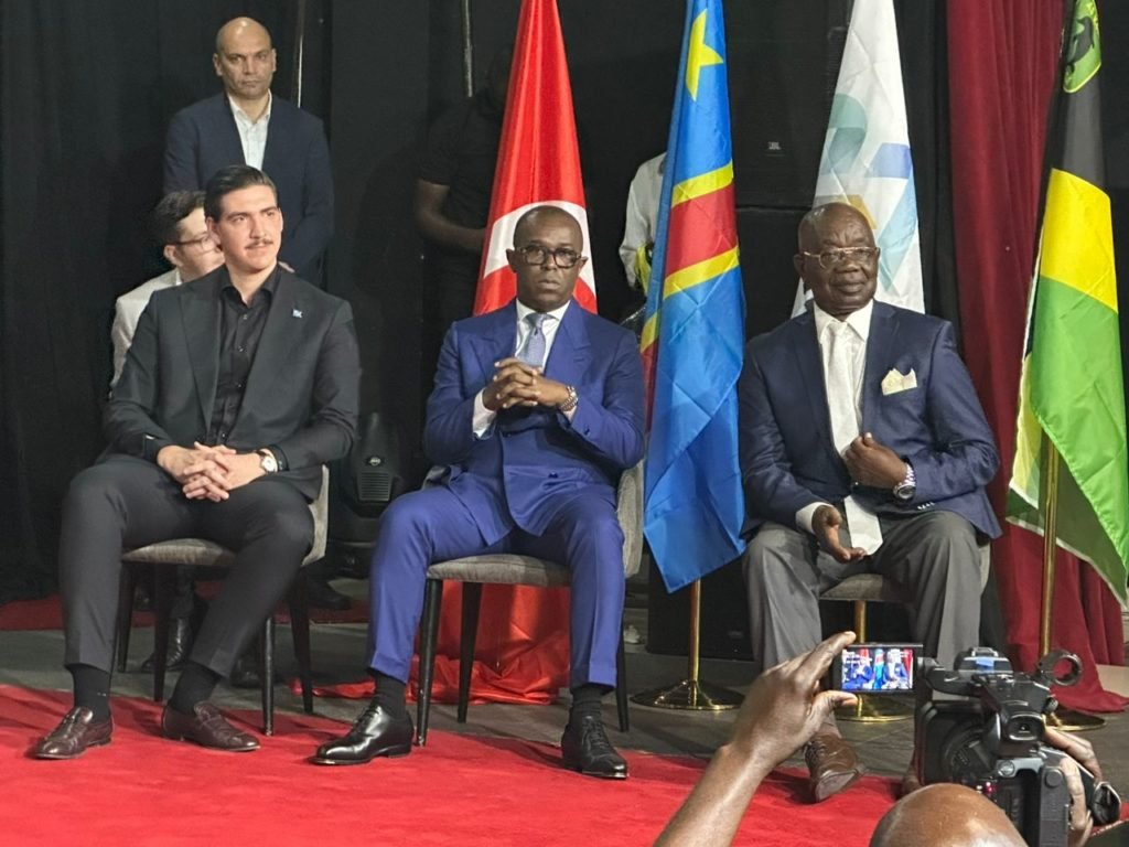 Football :Turhan Mildon,  l’homme d’affaires turc déterminé à faire de V.club le club le plus riche d’Afrique