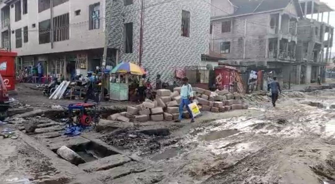 RDC : LE CALVAIRE DES TRAVAILLEURS DE SAFRIMEX, UNE INTERPELLATION… RDC : LE CALVAIRE DES TRAVAILLEURS DE SAFRIMEX, UNE INTERPELLATION…