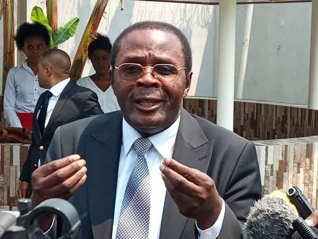 RDC : LE PROFESSEUR THÉODORE NGOY RADIÉ DU BARREAU