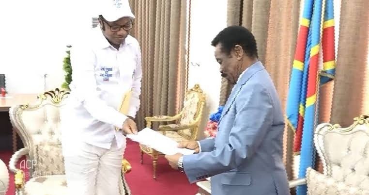 ASSEMBLÉE NATIONALE : NOEL TSHIANI POUR UN RÈGLEMENT D’ORDRE PERMANENT POUR UNE INSTITUTION PERMANENTE ASSEMBLÉE NATIONALE : NOEL TSHIANI POUR UN RÈGLEMENT D’ORDRE PERMANENT POUR UNE INSTITUTION PERMANENTE