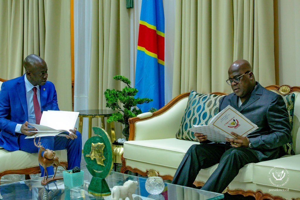 RDC : AUGUSTIN KABUYA INFORMATEUR RECONDUIT INFORMATEUR ! RDC : AUGUSTIN KABUYA INFORMATEUR RECONDUIT INFORMATEUR !