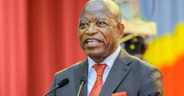 RDC : DÉTOURNEMENT ET CORRUPTION EN CASCADE VOICI L’ OPINION LIBRE DU PROFESSEUR ANDRÉ MBATA RDC : DÉTOURNEMENT ET CORRUPTION EN CASCADE VOICI L’ OPINION LIBRE DU PROFESSEUR ANDRÉ MBATA