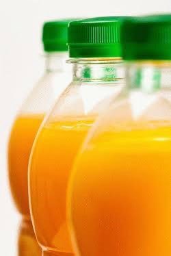 RUBRIQUE SANTÉ : Les Dangers des Jus en Plastique Colorés pour la Santé des Enfants RUBRIQUE SANTÉ : Les Dangers des Jus en Plastique Colorés pour la Santé des Enfants