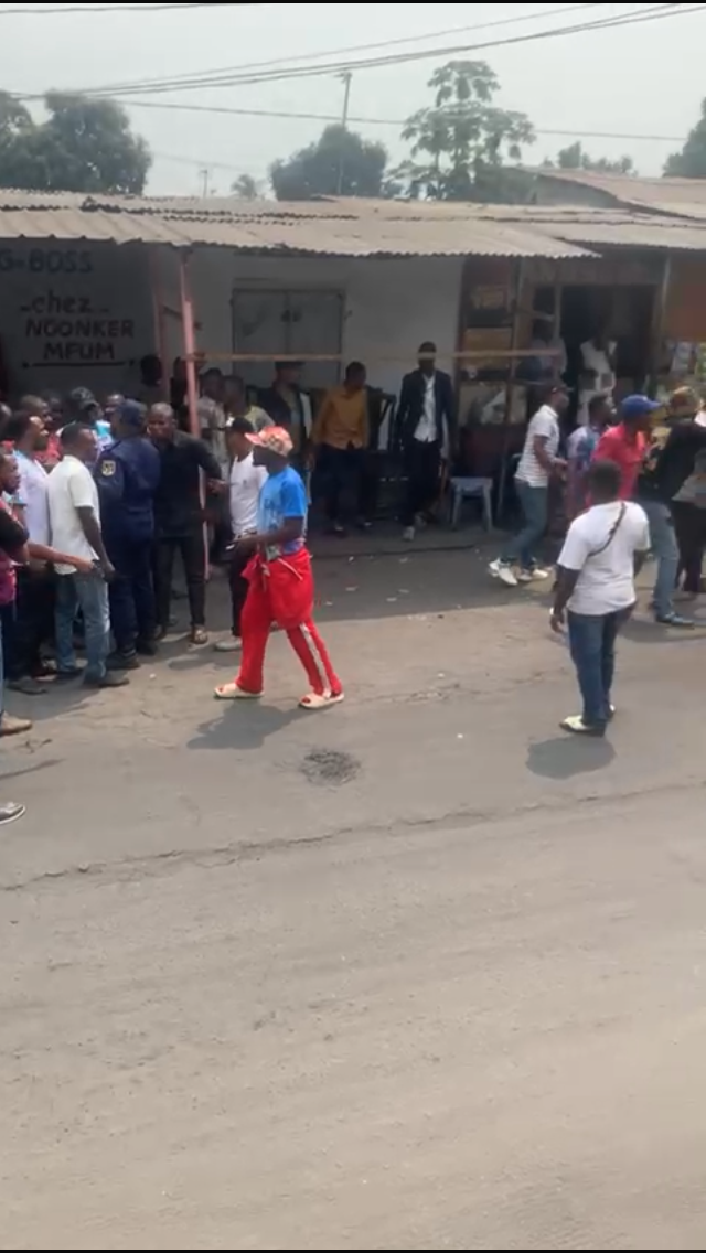 KINSHASA: IRONIE DU SORT, LA GRÈVE DES AGENTS DE TRANSCO RENFORCE LA PEINE DES KINOIS ! KINSHASA: IRONIE DU SORT, LA GRÈVE DES AGENTS DE TRANSCO RENFORCE LA PEINE DES KINOIS !