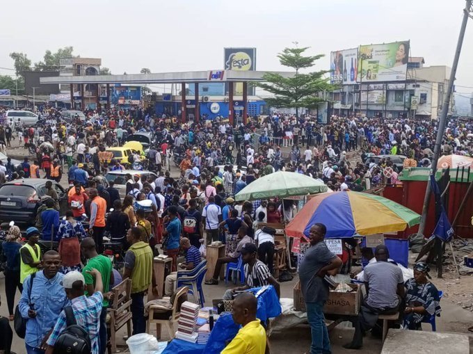 KINSHASA: FINI LA GRÈVE À TRANSCO APRES COMPROMIS… KINSHASA: FINI LA GRÈVE À TRANSCO APRES COMPROMIS…