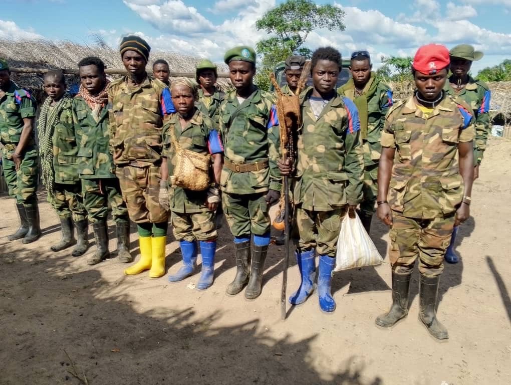 NORD KIVU : 14 REBELLES DU SEIGNEUR DE GUERRE KABITO MIS HORS ÉTAT DE NUIR A BEU – MANYAMA…            NORD KIVU : 14 REBELLES DU SEIGNEUR DE GUERRE KABITO MIS HORS ÉTAT DE NUIR A BEU – MANYAMA…