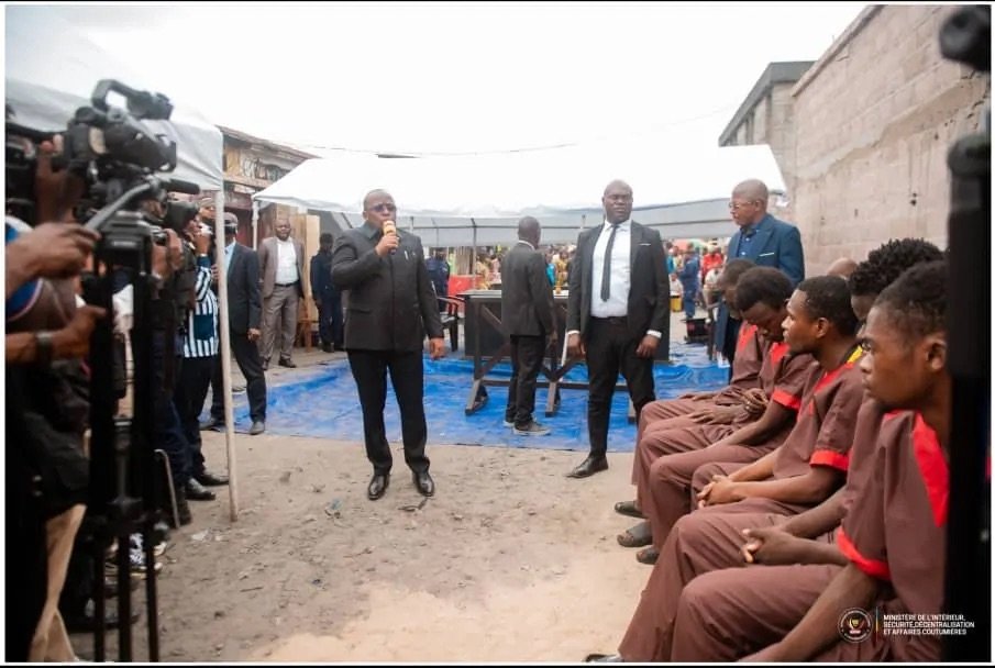 BANDITISME URBAIN A KINSHASA : C’EST PARTI POUR DES AUDIENCES FORAINES .. BANDITISME URBAIN A KINSHASA : C’EST PARTI POUR DES AUDIENCES FORAINES ..