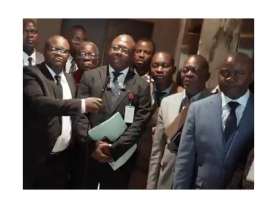 RDC : VERS LA LEVÉE DE LA GRÈVE DES MÉDECINS SUR L’ENSEMBLE DU TERRITOIRE NATIONAL… RDC : VERS LA LEVÉE DE LA GRÈVE DES MÉDECINS SUR L’ENSEMBLE DU TERRITOIRE NATIONAL…