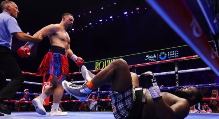 Boxe: Martin Bakole tombe face à Joseph Parker en Arabie Saoudite Boxe: Martin Bakole tombe face à Joseph Parker en Arabie Saoudite