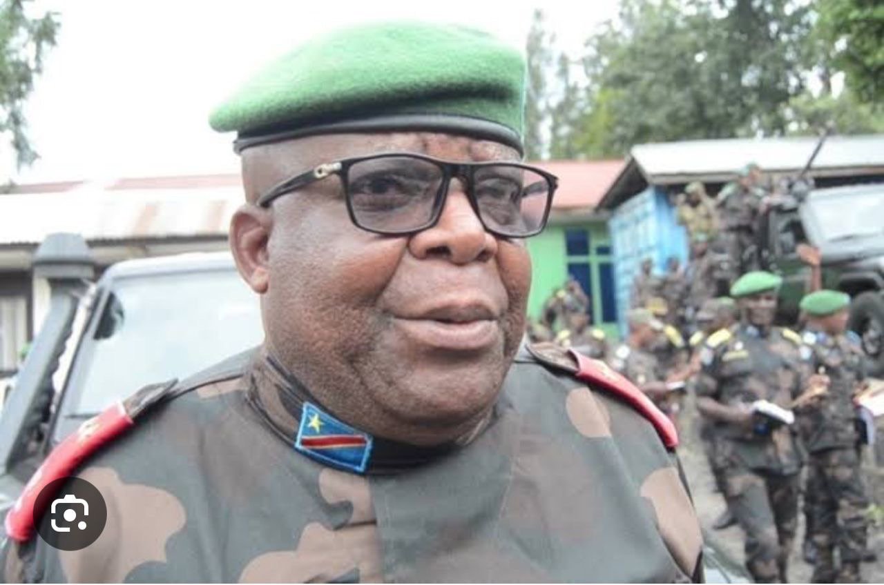 RDC : LE GÉNÉRAL-MAJOR ALENGBIA NZAMBE A TIRÉ SA RÉVÉRENCE CE MERCREDI 16 AVRIL AU CAMP TSHATSHI…  RDC : LE GÉNÉRAL-MAJOR ALENGBIA NZAMBE A TIRÉ SA RÉVÉRENCE CE MERCREDI 16 AVRIL AU CAMP TSHATSHI…