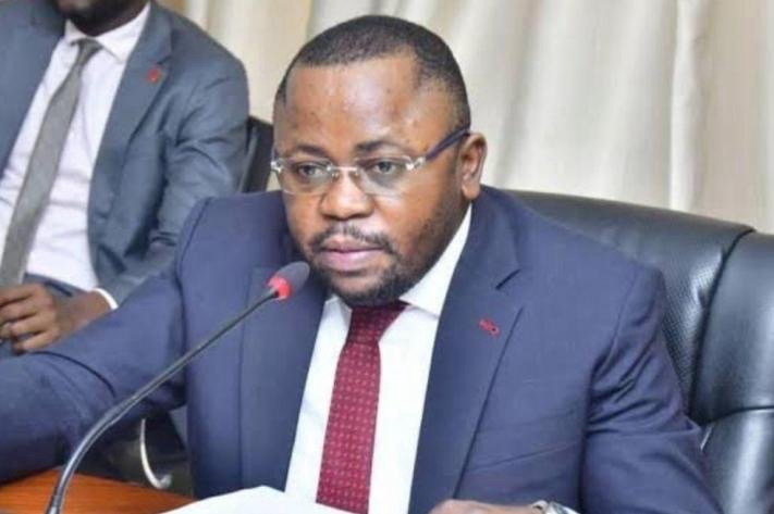 RDC/Football : V. CLUB, FLORY MAPAMBOLI ELU PRÉSIDENT APRÈS AMADOU DIABY RDC/Football : V. CLUB, FLORY MAPAMBOLI ELU PRÉSIDENT APRÈS AMADOU DIABY