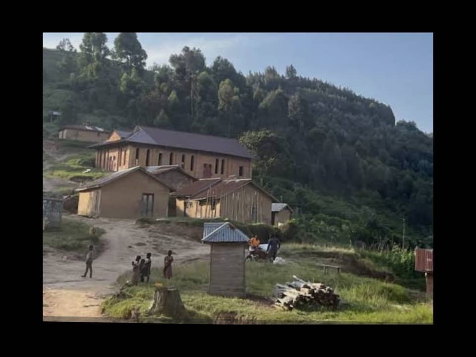NORD-KIVU : 1 MORT, PLUSIEURS DISPARUS, DES MAISONS ET AUTRES BIENS INCENDIÉS À NJIAPANDA ! NORD-KIVU : 1 MORT, PLUSIEURS DISPARUS, DES MAISONS ET AUTRES BIENS INCENDIÉS À NJIAPANDA !