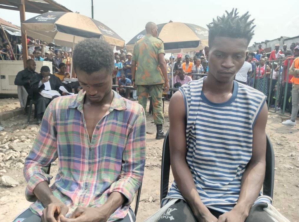 RDC : 2 BRIGANDS KULUNA CONDAMNÉS À LA PEINE CAPITALE POUR LE MEURTRE D’ UN ÉTUDIANT DE L’ ISTA RDC : 2 BRIGANDS KULUNA CONDAMNÉS À LA PEINE CAPITALE POUR LE MEURTRE D’ UN ÉTUDIANT DE L’ ISTA