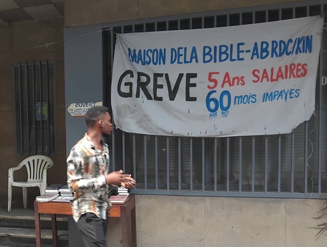 RDC : LA MAISON DE LA BIBLE EN GRÈVE DEPUIS 7 JOURS ! RDC : LA MAISON DE LA BIBLE EN GRÈVE DEPUIS 7 JOURS !