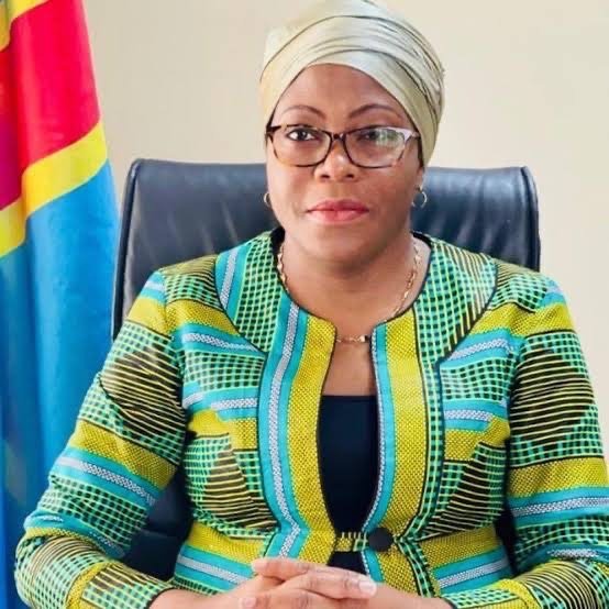 SPORT : BELINDA LUNTADILA REMPLACE DIEUDONNÉ DOMBI À LA TÊTE DU COMITÉ DE NORMALISATION DE LA FECOFA SPORT : BELINDA LUNTADILA REMPLACE DIEUDONNÉ DOMBI À LA TÊTE DU COMITÉ DE NORMALISATION DE LA FECOFA