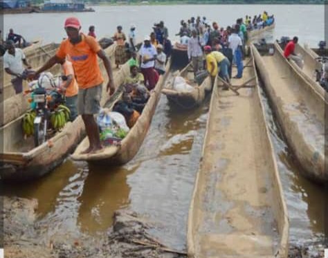 SÉCURITÉ À KINSHASA : UNE CINQUANTAINE DE PERSONNES INTERPELLÉES APRÈS BOUCLAGE À NGAMANZO SÉCURITÉ À KINSHASA : UNE CINQUANTAINE DE PERSONNES INTERPELLÉES APRÈS BOUCLAGE À NGAMANZO