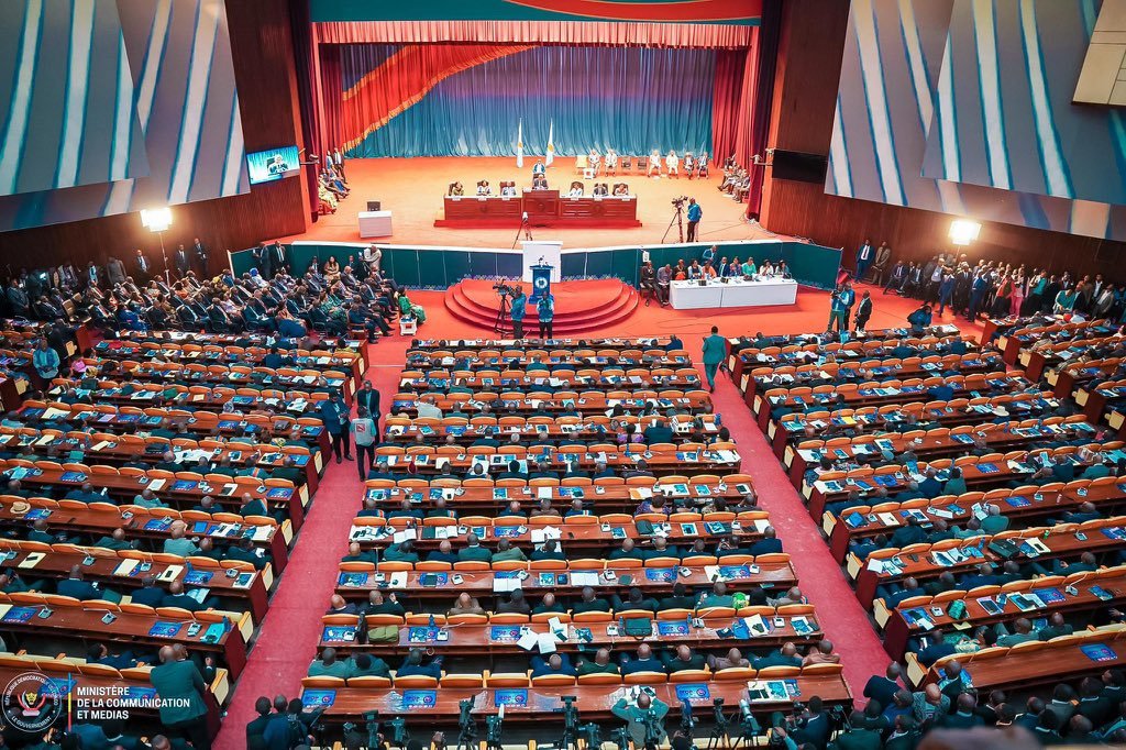 RDC : Mise en place le mercredi 17 septembre, la Commission spéciale auditionne le président de l’Assemblée nationale Vital Kamerhe ce vendredi 19 septembre RDC : Mise en place le mercredi 17 septembre, la Commission spéciale auditionne le président de l’Assemblée nationale Vital Kamerhe ce vendredi 19 septembre
