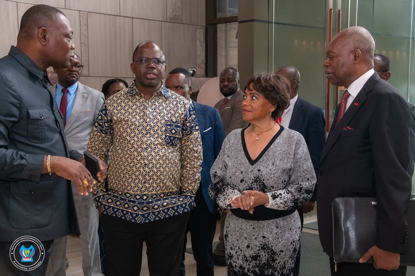 DIPLOMATIE PARLEMENTAIRE: LE SPEAKER DE L’ASSEMBLÉE NATIONALE, LE PROF. ISAAC JC TSHILUMBAYI REÇOIT LA DÉLÉGATION DU FP-CIRGL CONDUITE  PAR LA PRÉSIDENTE DU PARLEMENT ANGOLAIS, CAROLINA CERQUEIRA DIPLOMATIE PARLEMENTAIRE: LE SPEAKER DE L’ASSEMBLÉE NATIONALE, LE PROF. ISAAC JC TSHILUMBAYI REÇOIT LA DÉLÉGATION DU FP-CIRGL CONDUITE  PAR LA PRÉSIDENTE DU PARLEMENT ANGOLAIS, CAROLINA CERQUEIRA
