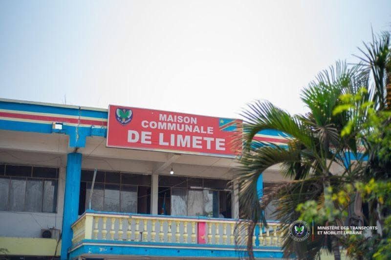 RDC / Kinshasa : la maison communale de Limete et le commissariat de la PCR sommés de libérer la concession de la famille Molebe dans 7 jours RDC / Kinshasa : la maison communale de Limete et le commissariat de la PCR sommés de libérer la concession de la famille Molebe dans 7 jours