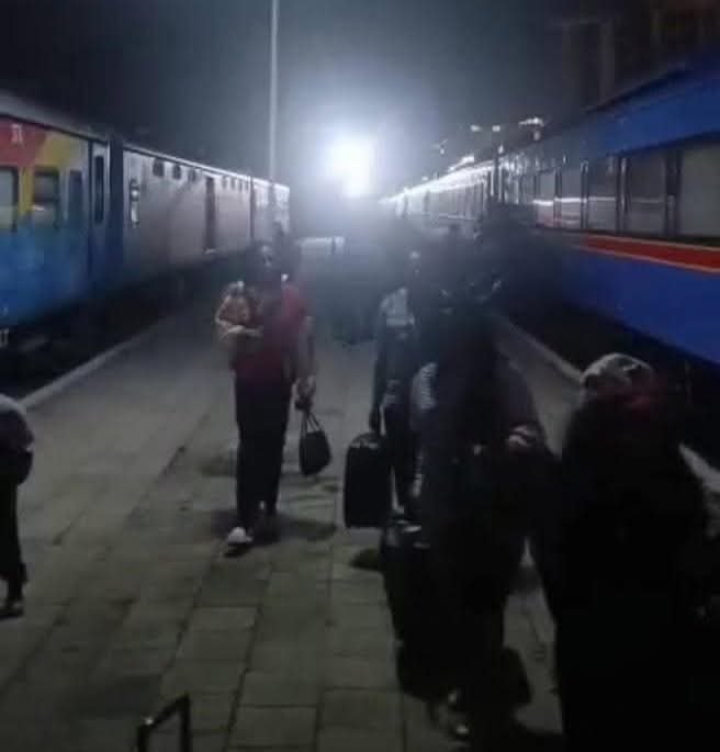 RDC : ONATRA , UN MOIS APRÈS SON LANCEMENT EN GRANDE POMPE, LE TRAIN REMIS EN SERVICE DÉÇOIT DÉJÀ LES CLIENTS RDC : ONATRA , UN MOIS APRÈS SON LANCEMENT EN GRANDE POMPE, LE TRAIN REMIS EN SERVICE DÉÇOIT DÉJÀ LES CLIENTS