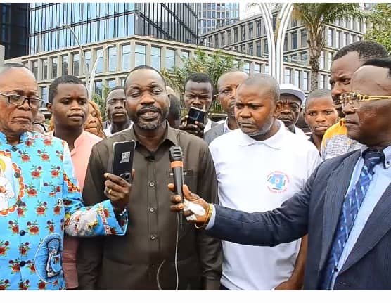 RDC : L’INTERSYNDICALE DE LA SANTÉ DONNE UNE SEMAINE À DOUDOU FWAMBA ET À ADOLPHE MUZITO POUR RÉGLER LA PAIE ET LES PRIMES RDC : L’INTERSYNDICALE DE LA SANTÉ DONNE UNE SEMAINE À DOUDOU FWAMBA ET À ADOLPHE MUZITO POUR RÉGLER LA PAIE ET LES PRIMES