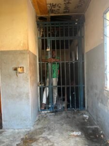 Kinshasa : Compromis à l&rsquo;amiable trouvé, le journaliste Ali Male en procédure de recouvrement de la liberté après 3 jours de détection <br><br>