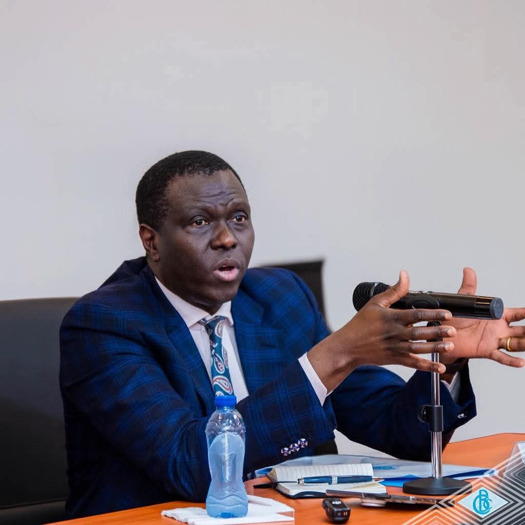 RDC : LA BAISSE ARTIFICIELLE DU TAUX DE CHANGE IMPACTE NÉGATIVEMENT LE BUDGET 2026, LE GOUVERNEUR DE LA BCC ET LE MINISTÈRE DES FINANCES INTERPELLÉS RDC : LA BAISSE ARTIFICIELLE DU TAUX DE CHANGE IMPACTE NÉGATIVEMENT LE BUDGET 2026, LE GOUVERNEUR DE LA BCC ET LE MINISTÈRE DES FINANCES INTERPELLÉS
