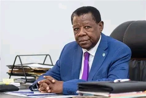 Kinshasa asphyxiée : Lambert Mende alerte sur une capitale livrée au chaos et à la mort lente