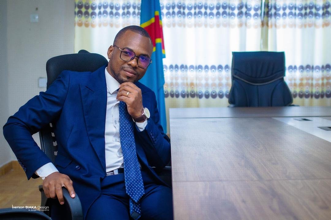 RDC : QUELLE  POSITION POUR LA RDC APRÈS L&rsquo; ATTAQUE DES U.S.A AU VENEZUELA ET LA CAPTURE DU PRÉSIDENT  MADURO  ? RÉFLEXION GÉOPOLITIQUE DE MONSIEUR SMET BUASSA 