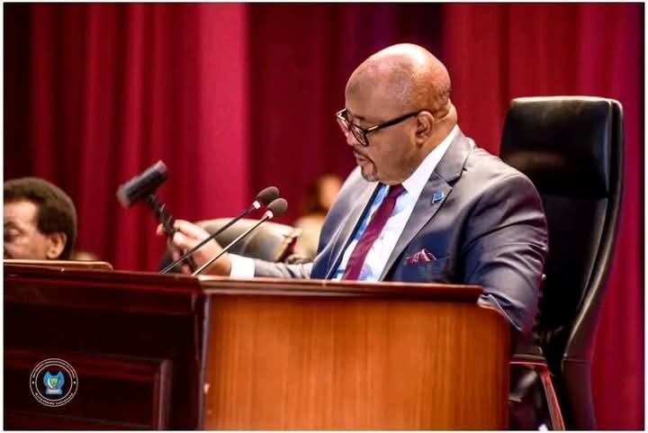 RDC /ASSEMBLÉE NATIONALE : AIMÉ BOJI POSE SES MARQUES EN ÉCRASANT TOUTES LES REVENDICATIONS FORMULÉES SUR SA GESTION RDC /ASSEMBLÉE NATIONALE : AIMÉ BOJI POSE SES MARQUES EN ÉCRASANT TOUTES LES REVENDICATIONS FORMULÉES SUR SA GESTION