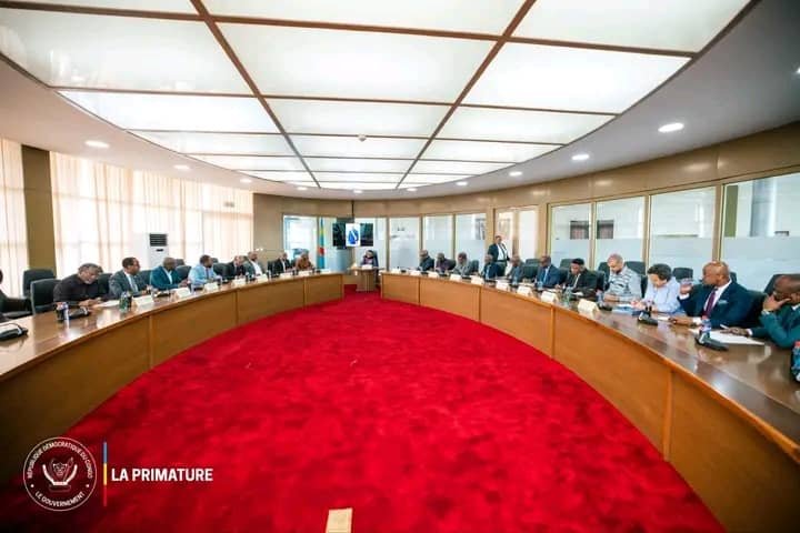 RDC/UVIRA : KINSHASA PLANIFIE LE RETOUR DES POPULATIONS ET LA RÉINSTALLATION DES SERVICES 