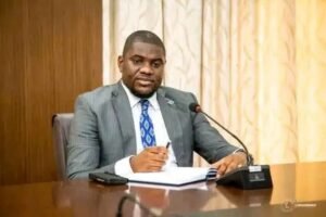 RDC / KONGO CENTRAL : SYLVAIN MVONDE OBTIENT DE L’ASSEMBLÉE PROVINCIALE DU KONGO CENTRAL L’AUTORISATION DE POURSUIVRE LE GOUVERNEUR GRÂCE BILOLO