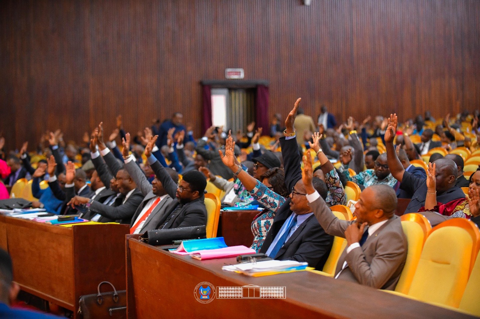 RDC : ASSEMBLÉE NATIONALE LES ELUS NATIONAUX APPROUVENT LE RAPPORT DE LA COMMISSION PAJ SUR LE RÉFÉRENDUM ET DÉCLARENT RECEVABLE LE RAPPORT ANNUEL 2025 DE LA CENI RDC : ASSEMBLÉE NATIONALE LES ELUS NATIONAUX APPROUVENT LE RAPPORT DE LA COMMISSION PAJ SUR LE RÉFÉRENDUM ET DÉCLARENT RECEVABLE LE RAPPORT ANNUEL 2025 DE LA CENI