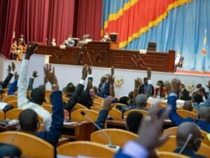 RDC/ ASSEMBLÉE NATIONALE : LES ASSISTANTS PARLEMENTAIRES INTERPELLENT LE BUREAU AIMÉ BOJI