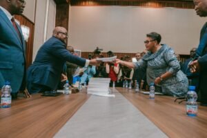RDC : SESSION DE SEPTEMBRE AU PARLEMENT, JUDITH SUMINWA DÉPOSE LE PROJET DE BUDGET 2027