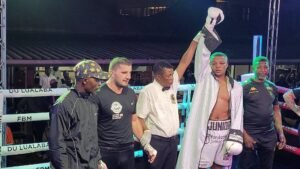 RDC / KOLWEZI : BOXE , JUNIOR ILUNGA MAKABU CONSERVE SON TITRE  WBC AFRIQUE