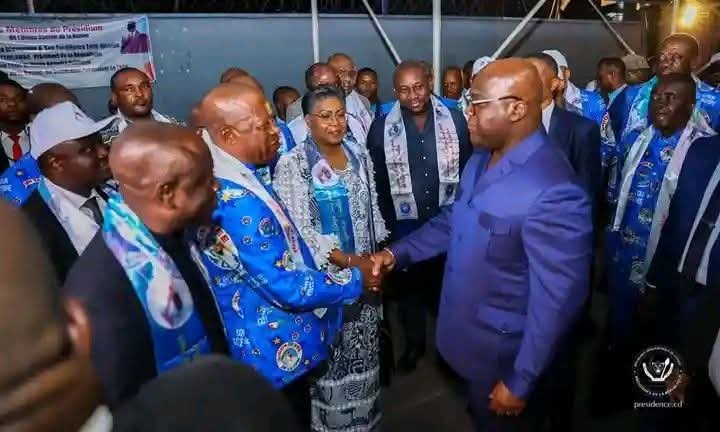 RDC : LES DÉPUTÉS NATIONAUX ET SÉNATEURS DE L’UNION SACRÉE CONVOQUÉS PAR FÉLIX TSHISEKEDI AU LENDEMAIN DU VOTE DE LA LOI SUR LE RÉFÉRENDUM RDC : LES DÉPUTÉS NATIONAUX ET SÉNATEURS DE L’UNION SACRÉE CONVOQUÉS PAR FÉLIX TSHISEKEDI AU LENDEMAIN DU VOTE DE LA LOI SUR LE RÉFÉRENDUM
